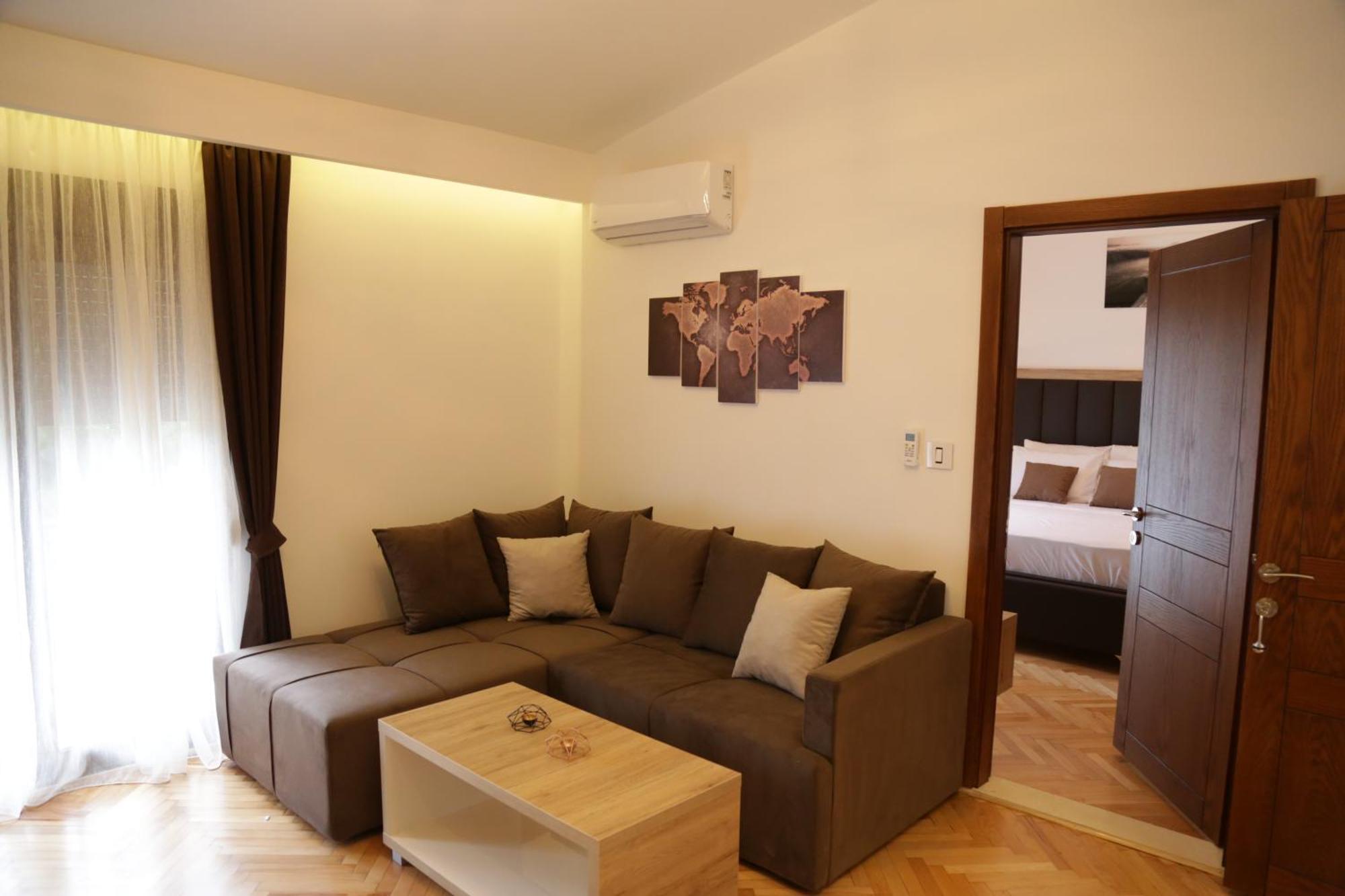 Hotel Comfort & Villas Donji Stoj Extérieur photo