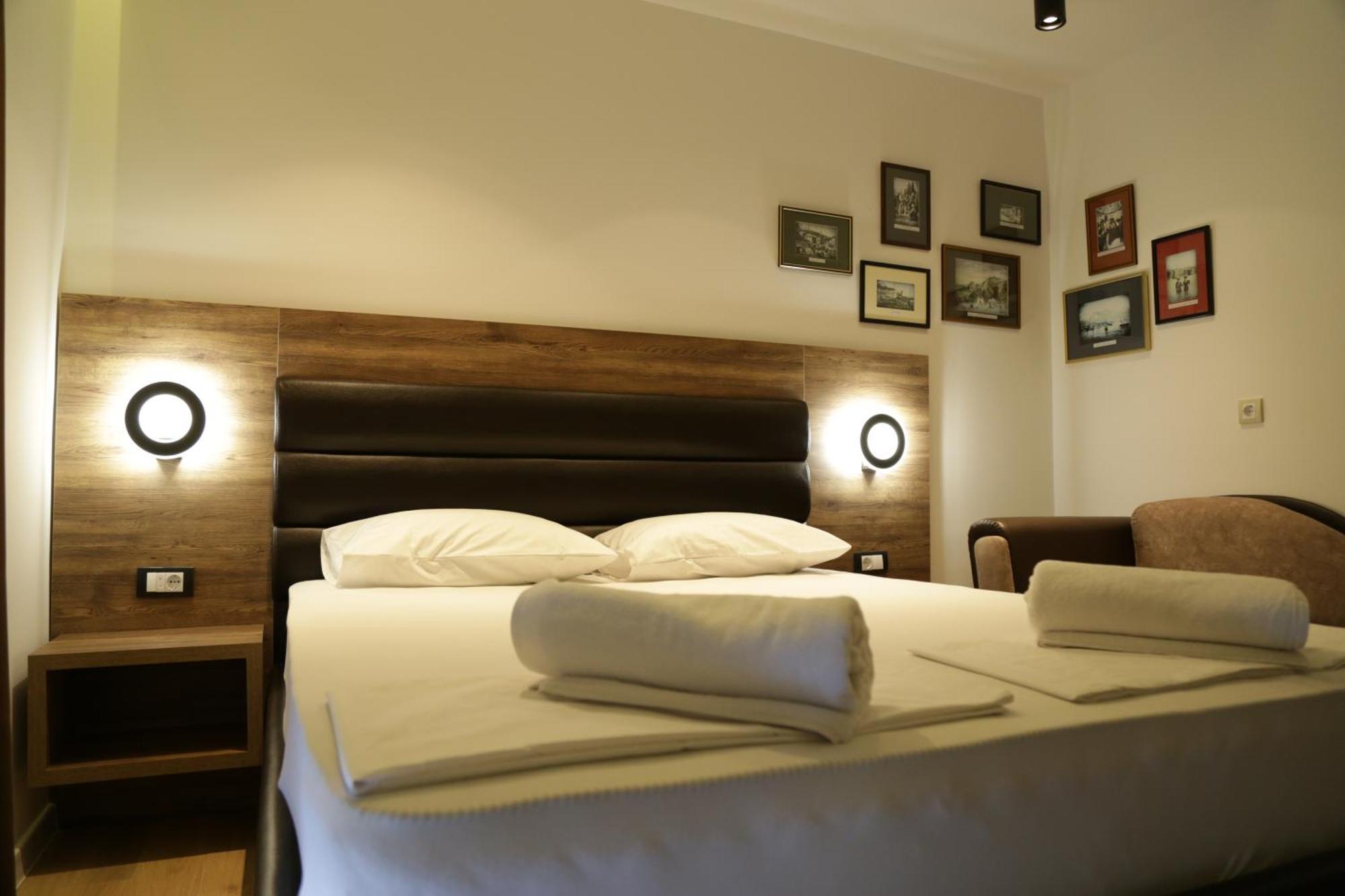 Hotel Comfort & Villas Donji Stoj Extérieur photo